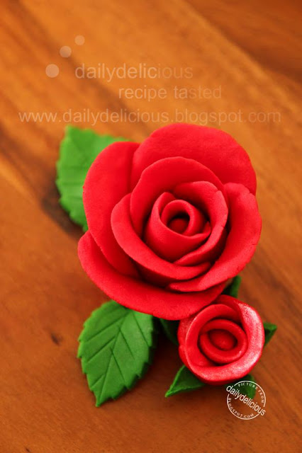 dailydelicious: How to make Fondant Rose